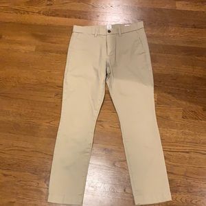 Men’s Gap Flat front Skinny Beige pants 30x32